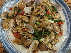-蚝美人·生蚝海鲜烧烤(茶花园店)