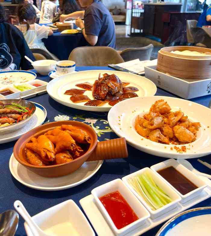 翠园(成都远洋太古里店)-"其实味道真的很一般啦,但是重在环境服务太.