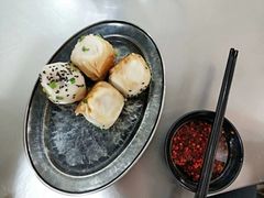 生煎包-老上海食惠裡小籠包生煎包