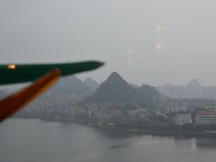 -百灵希尔顿逸林酒店大堂吧