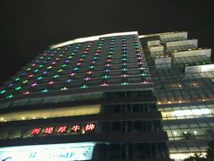 -大宁国际商业广场-地下停车库