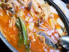 -野山舂·贵州现舂酸汤火锅(鸿通城店)