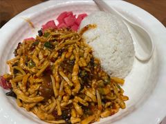 鱼香肉丝饭-阳阳中国饭(北京荟聚店)