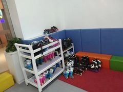 -米高蓝斯克国际轮滑中心(中铁建店)