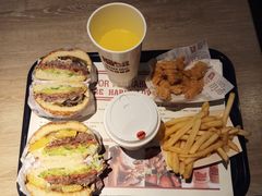 -The Habit Burger Grill 哈比特汉堡(复兴soho店)