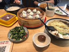 -玖鲜小笼(中山广场店)