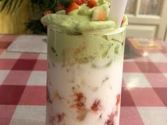 抹茶草莓冰牛乳-秘密小花园(第三中学店)