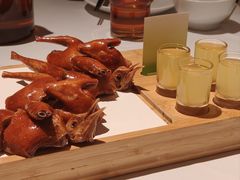 红烧乳鸽-汤城小厨•粤菜•靓汤(苏州街店)