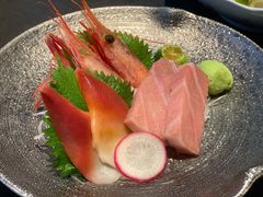 -铭牛烧肉·和牛海鲜自助(高新月牙湖店)