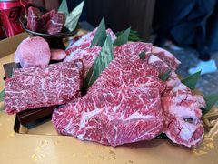 -铭牛烧肉·和牛海鲜自助(高新月牙湖店)