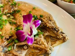 -Chom Cafe and Restaurant