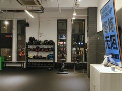 -汗水空间私教健身连锁(SM广场店)