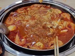 -三清洞摩西韩式年糕火锅(威高广场店)