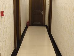 -王府酒店(兴华南街铁西百货店)