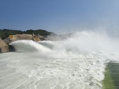-黄河小浪底水利枢纽风景区