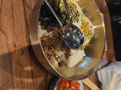 -明洞阿姨·韩式酱蟹烤肉·创意料理(三元桥店)