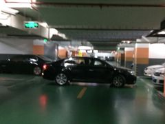 -汇智国际商业中心·停车场