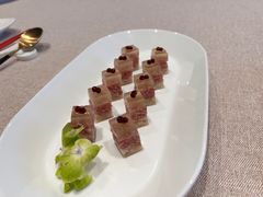 -品悦酒店(三林古镇店)
