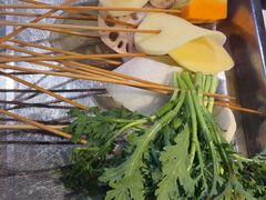 -钢管厂五区小郡肝串串香(蜀都万达店)