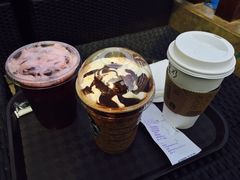 黑加仑冰摇茶、可可碎片星冰乐、摩卡-星巴克(张家港谷渎港店)