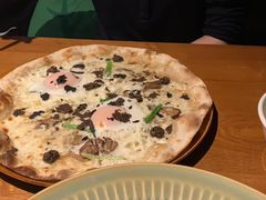 黑松露牛肝菌蘑菇披萨-JINNS锦时 steak&pizza(浸信会礼拜堂旧址店)