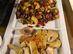 -隔壁老王·家常云南菜(花巷店)