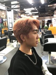 -FRIDAY星期五专业美发沙龙