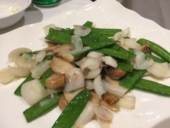 荷兰豆百合炒松茸-粤麓轩餐厅(中信泰富广场店)