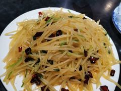 酸辣土豆丝-晚归月亮湾私家菜(临邑路店)