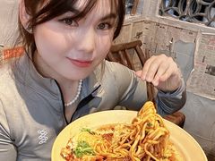 -方铲铲·成都板凳面(滨江银泰店)