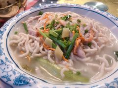 鸡汤手工鱼面-龙桥私厨·姜花菊花过桥鱼·顺德菜(容桂店)