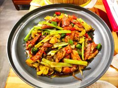 干锅肥肠-肘子酥·天津菜·特色捞面(德云社店)