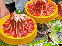 -四囍码头海鲜烧烤自助火锅(外滩南京东路悦荟广场店)