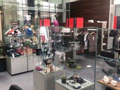 -天津波士信达奔驰4S店(卫津南路店)