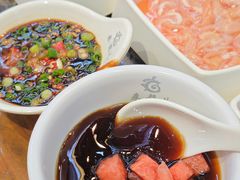 -来龍儿鲜切牛肉自助老火锅