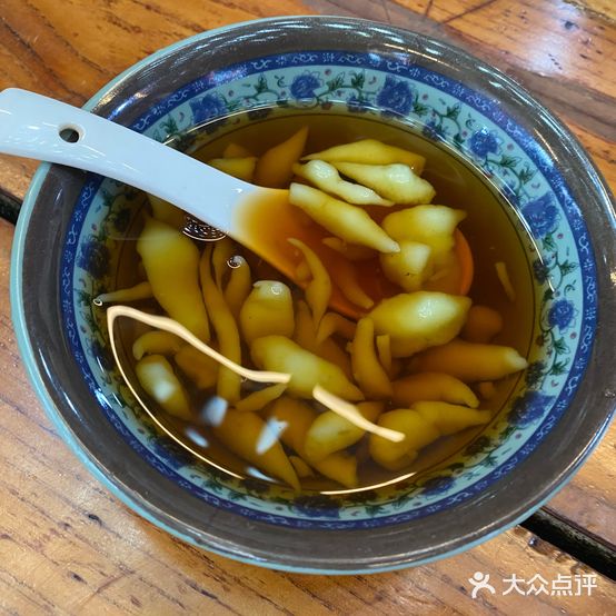 正宗刘晓庆米豆腐店