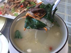 -天天向上素食餐厅(五台山店)