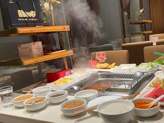 -海底捞火锅鲜切牛肉主题店(长寿路店)