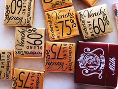 -VENCHI 闻绮(北京国贸商城店)