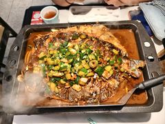 -江边城外烤全鱼(世茂广场店)