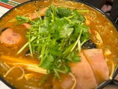 -肥汁米蘭香港米线(定西路店)