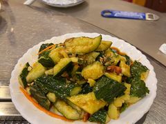 拍青瓜-蒙乡烤全羊·烤羊腿(京溪同和店)