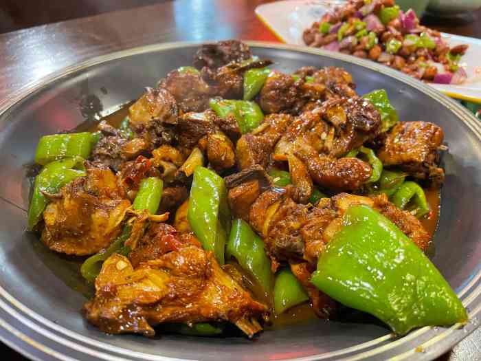 老街坊劈柴院(济南总店)-"这家店也就去一次吧 团购费炒鸡138一份.