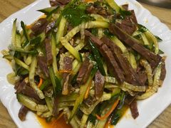 牛肉丝拌黄瓜-萃和楼海鲜酒店(汉口路店)