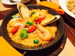-必胜客(新中纬店)