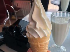 -古老冰山特色冰淇淋店(艾提尕尔店)