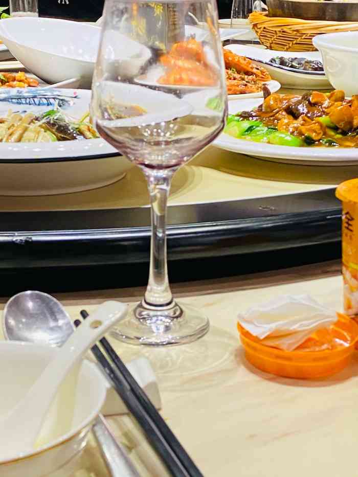 缘来私房菜-"这家店弟弟过生日去额～菜挺好吃的～听说厨.