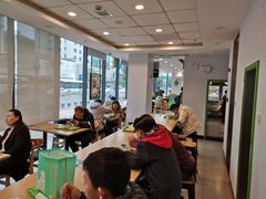 大堂-老乡鸡(武汉中南梅苑小区地铁站店)