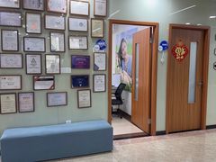 -茂菊口腔连锁(浦东南路店)