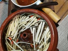 野生菌竹荪汽锅鸡-雀舞云南菜(乐客城店)